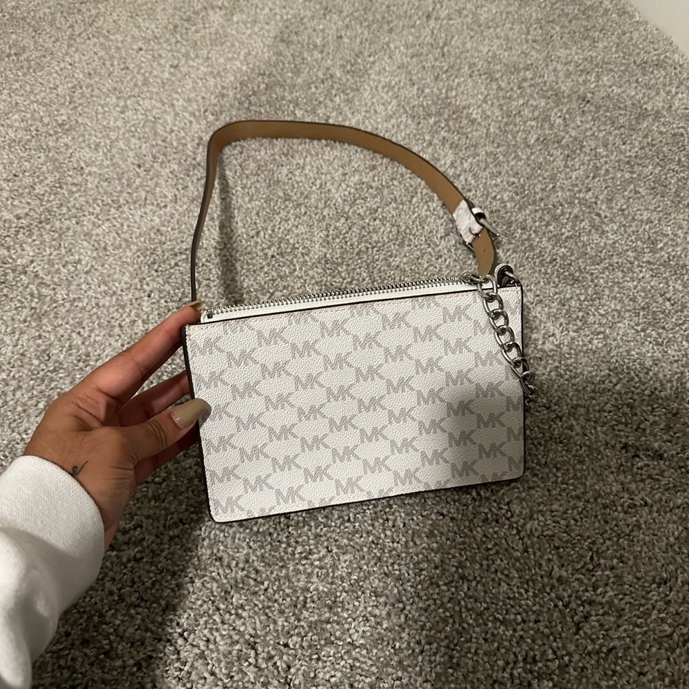 Michael Kors clutch/fanny
